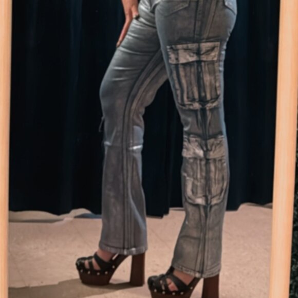 Platinum Glam Luxe Cargo Jeans - Picture 13 of 16